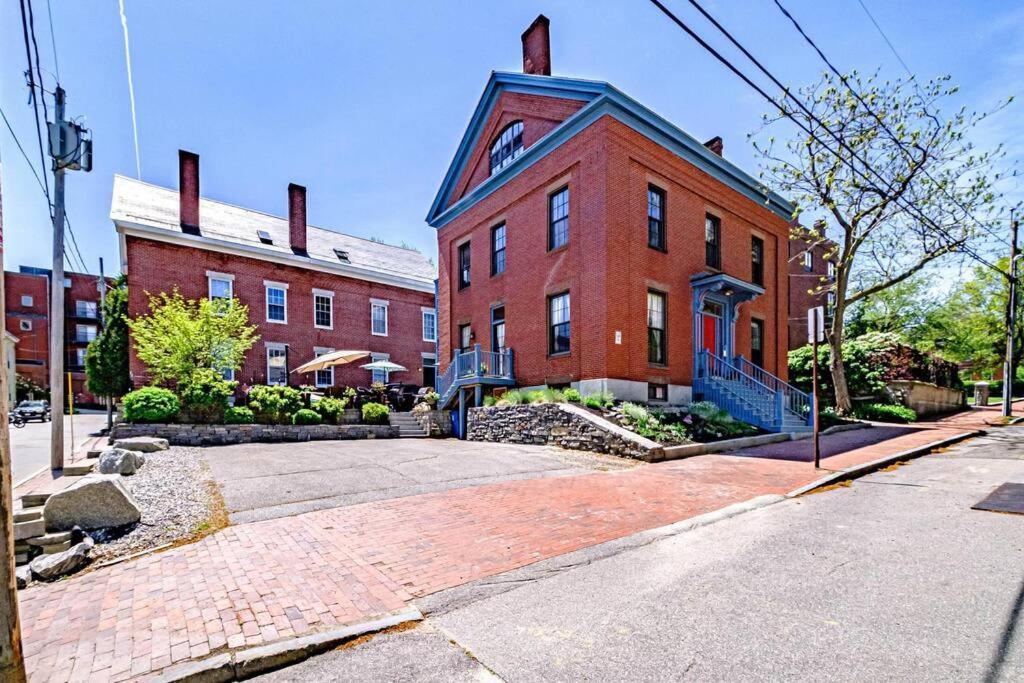 Historic Corner Apartment With Patio & Off Street Parking Portland Exterior foto